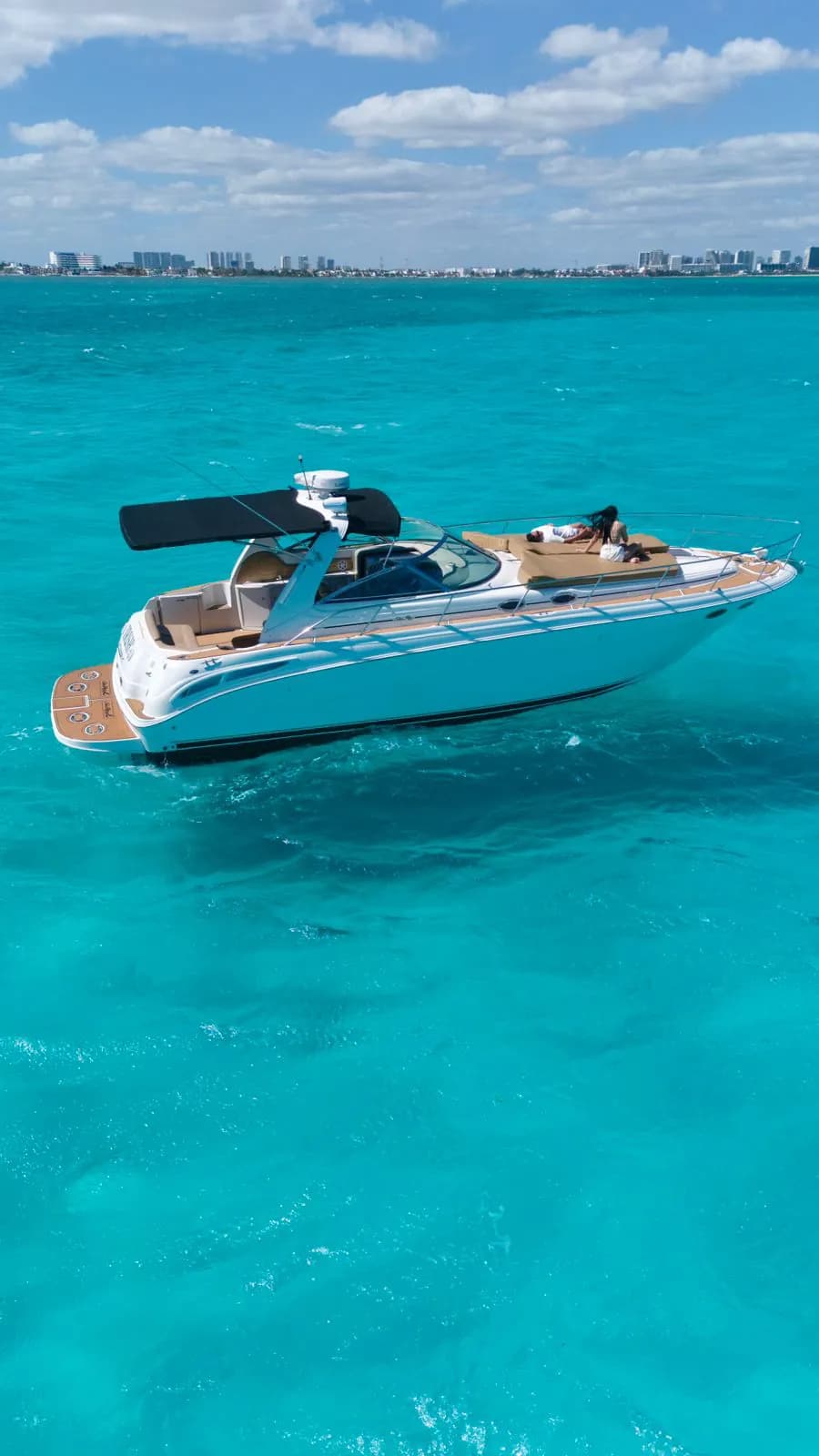 Irish - yate de lujo disponible para renta en Cancún