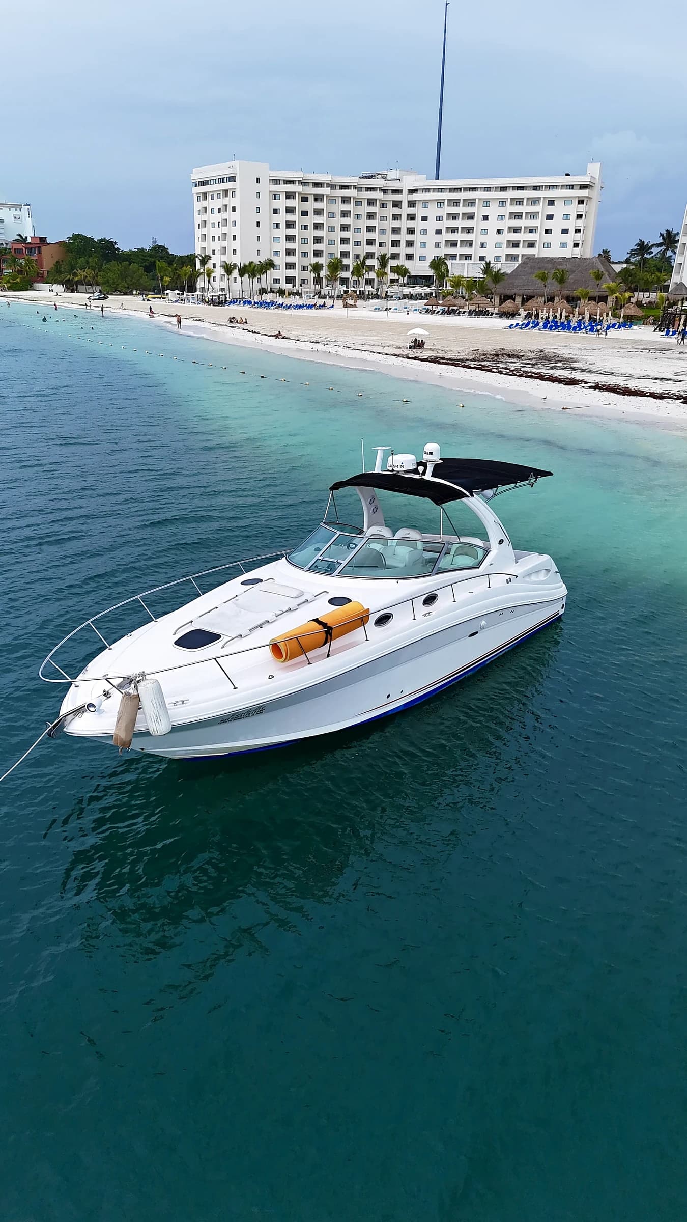 Irina - luxury yacht available for charter in Cancún
