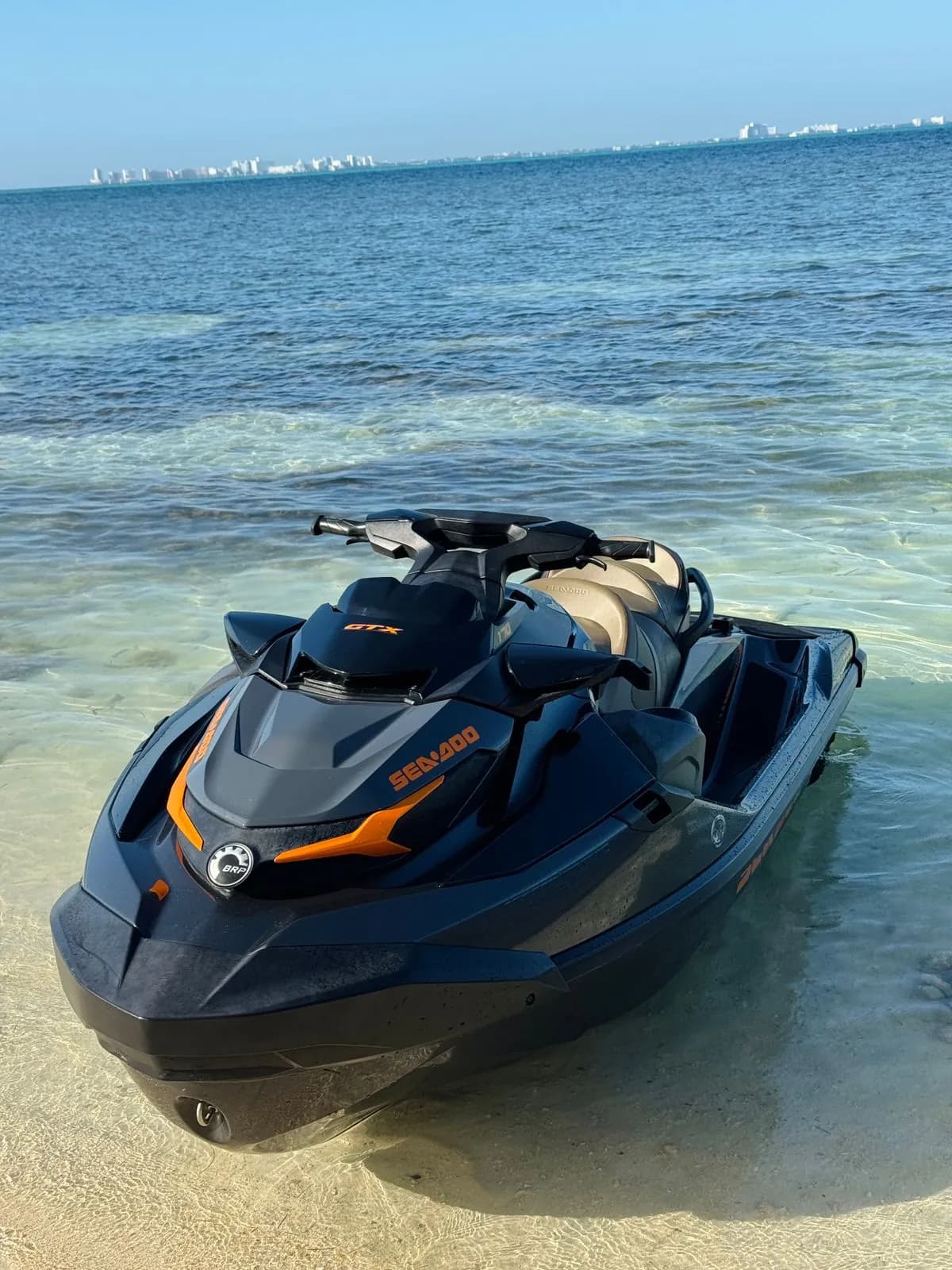 Jet ski available for rent in Cancún - photo 1
